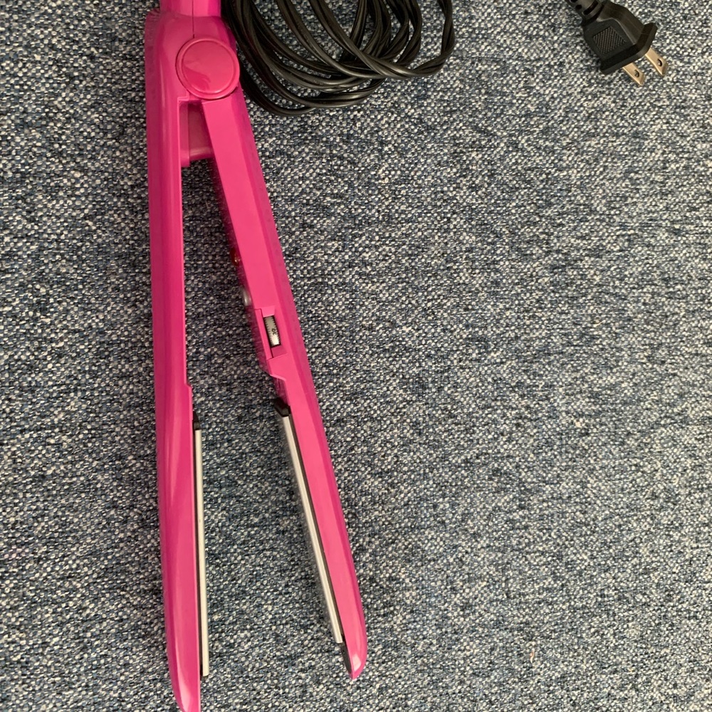 Conair Ceramic Straightener 1 Inch